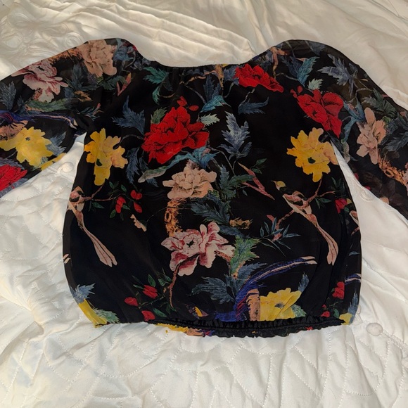 Alice + Olivia Alta Peasant Top in Floral Bird NWOT Shoulder Blouse XS Black - Picture 9 of 12